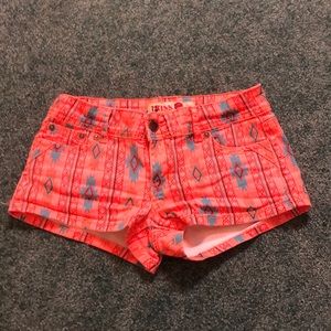 1st Kiss shorts